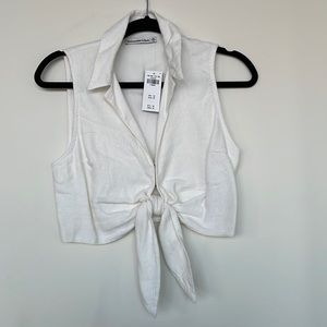 NWT A+F CROPPED SLEEVELESS TIE COLLAR TOP